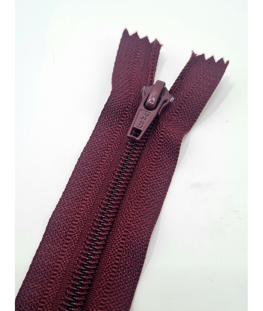 CREMALLERA NYLON BURDEOS 428 KREBAND