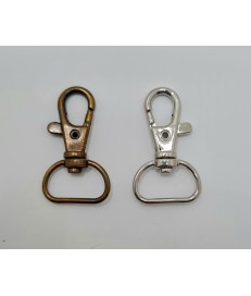 MOSQUETON METALICO  20MM HIERRO ORO VIEJO