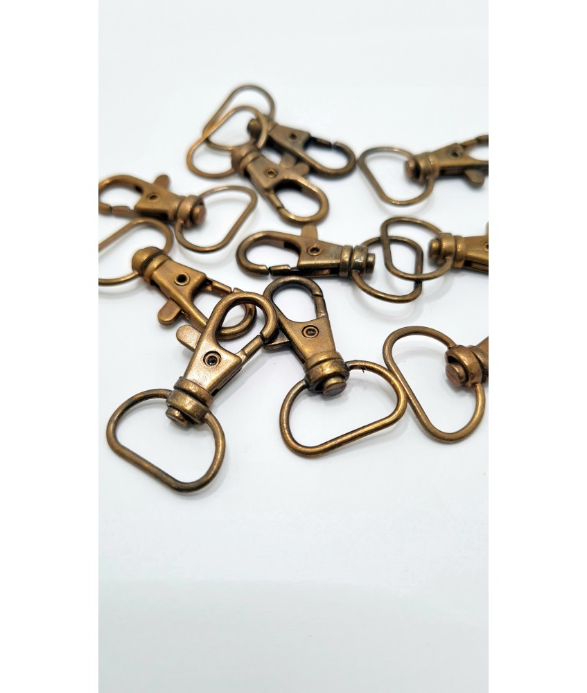 MOSQUETON METALICO  20MM HIERRO ORO VIEJO